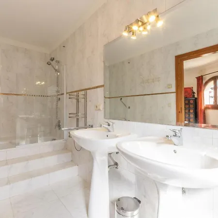 Beautiful With Swimming Pool In Torroella De Fluvia