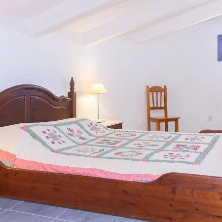 Beautiful With Swimming Pool In Torroella De Fluvia * Vilacolum