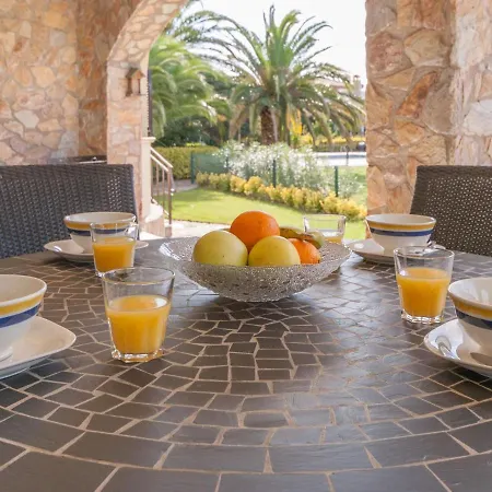 Beautiful With Swimming Pool In Torroella De Fluvia *